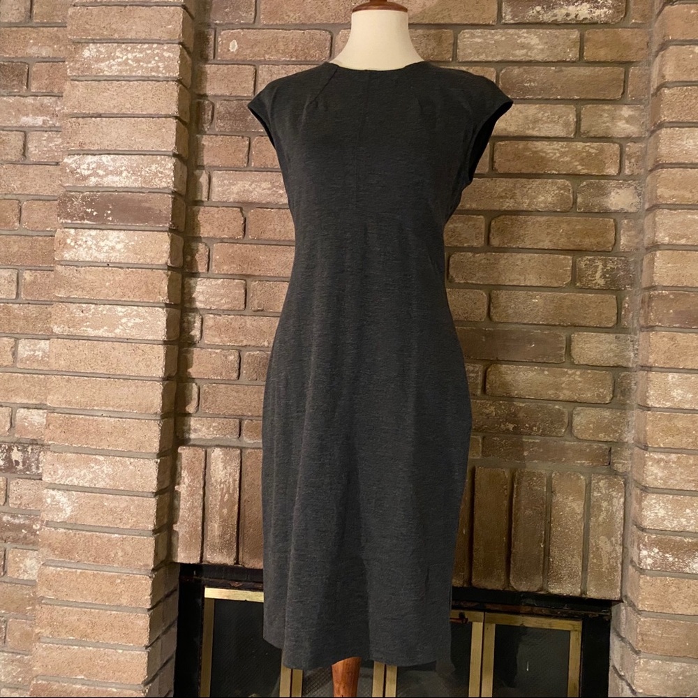 Banana Republic Sleeveless Gray Dress
